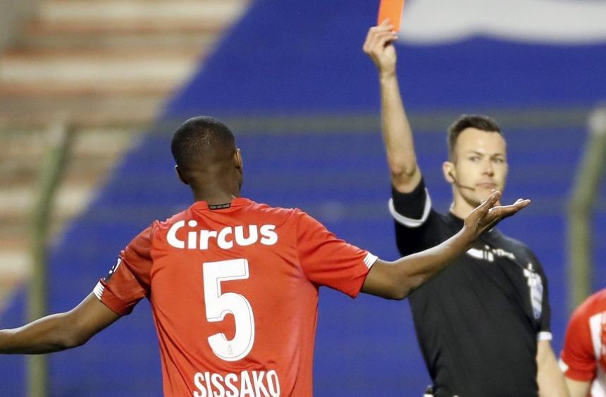 2 matchen schorsing voor Moussa SISSAKO