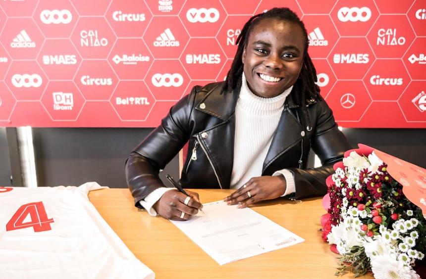 Welma FON verlengt bij Standard Femina