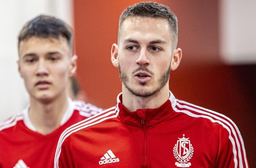 Olivier DUMONT naar STVV