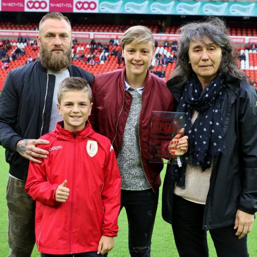 Notre Section Féminine reçoit le prix UGH