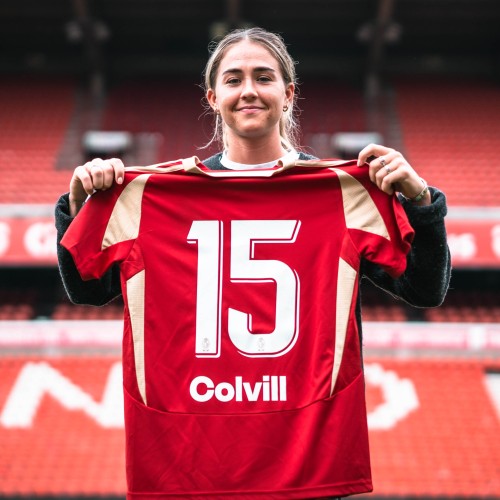 Aoife Colvill vervoegt de rangen van Standard Femina