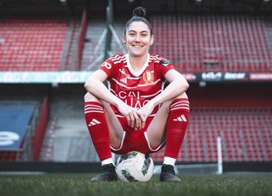 Noémie GELDERS prolonge au Standard Femina